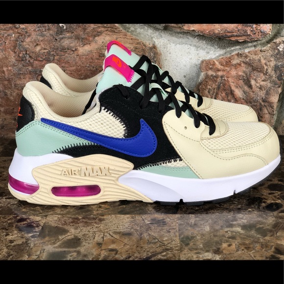 Nike Women's Air Max Excee Casual Sneakers - Picture 12 of 13